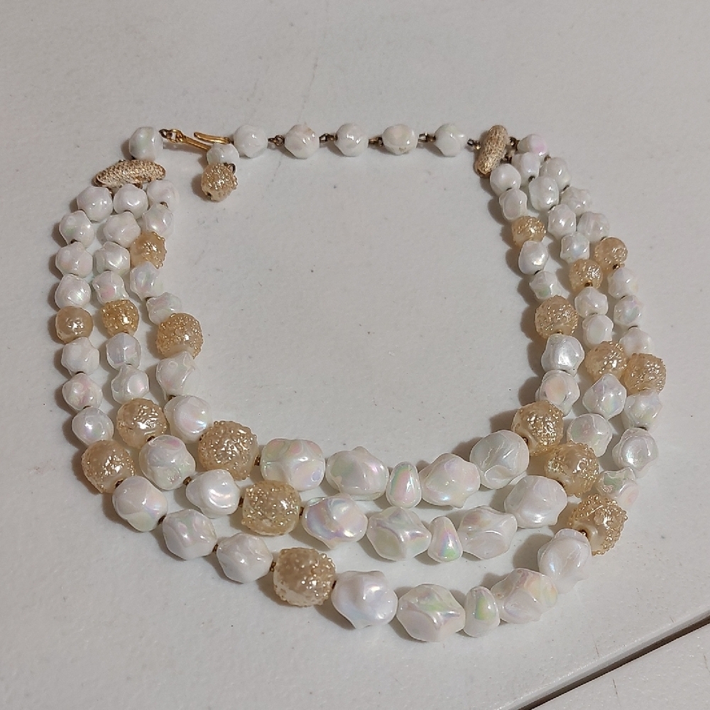 Alice Caviness Frosted Cream And Faux Pearl Triple Strand Necklace Vintage Rare